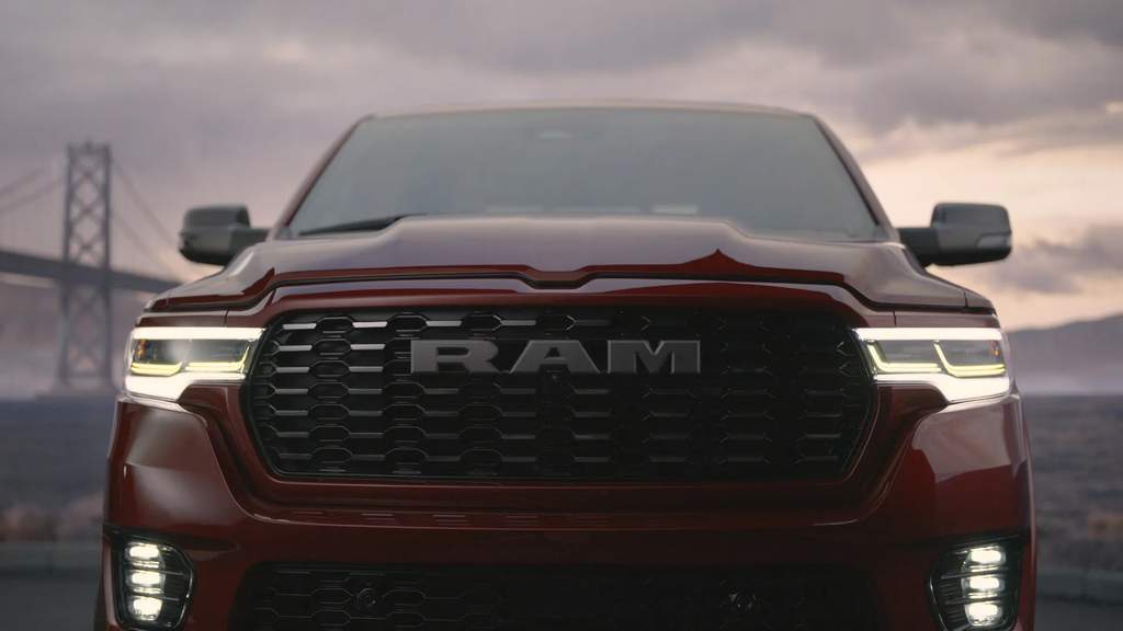 Depresiasi Ekstrem, Truk Mewah Ram 1500 Tungsten Amblas Rp 328 Juta