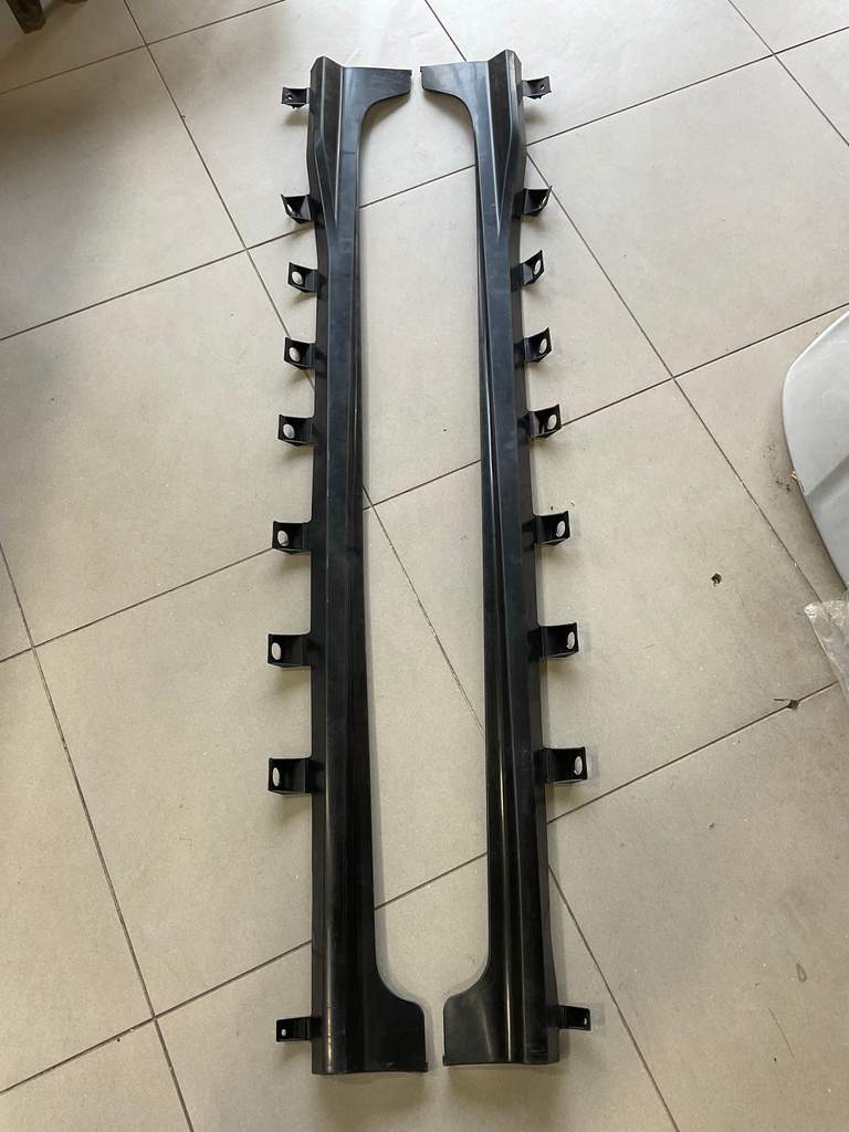 Toyota Yaris Facelift Side Skirts Original Garansi Resmi
